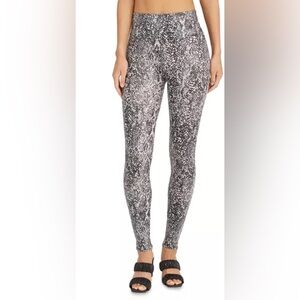 Spanx Faux Leather Snake Shine Leggings size women’s small
